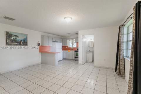 9265 SW 38th St, Miami FL - photo 12 of 18