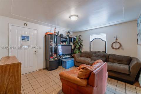 9265 SW 38th St, Miami FL - photo 6 of 18