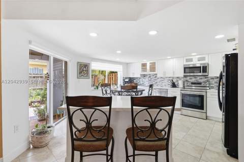 15652 SW 91st Ln, Miami FL - photo 12 of 43
