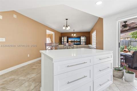 15652 SW 91st Ln, Miami FL - photo 16 of 43