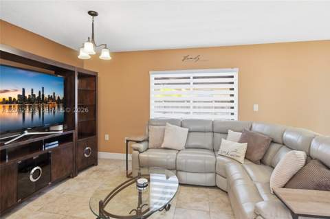 15652 SW 91st Ln, Miami FL - photo 18 of 43