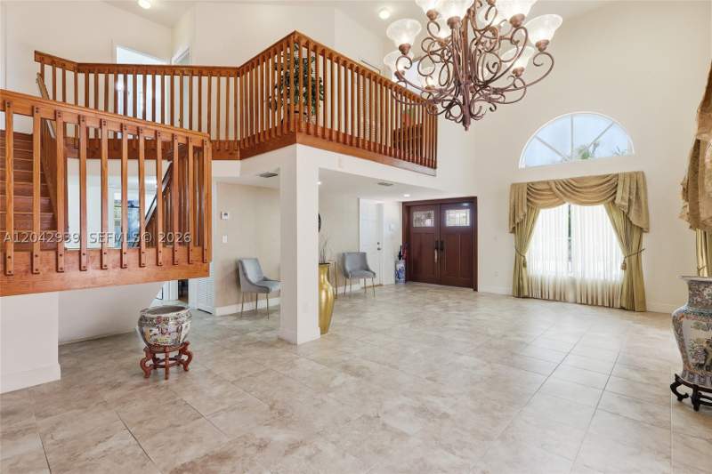 4 bedroom SingleFamilyResidence at 15652 SW 91st Ln, Sunnyview Sub, Miami — photo 5