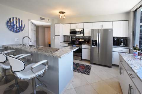 540 Brickell Key Dr 1513, Miami FL - photo 12 of 44
