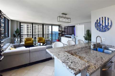 540 Brickell Key Dr 1513, Miami FL - photo 13 of 44