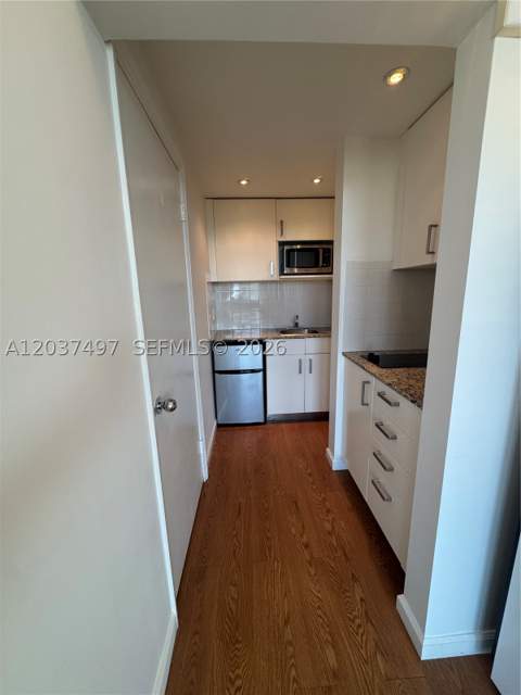 700 Biltmore Way 916, Coral Gables FL - photo 8 of 26