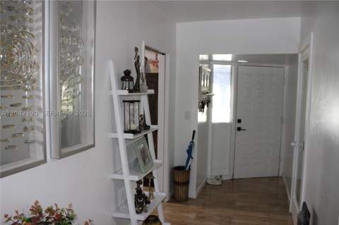 11512 NW 58th Ave, Hialeah FL - photo 11 of 63