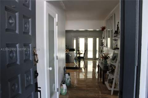 11512 NW 58th Ave, Hialeah FL - photo 13 of 63