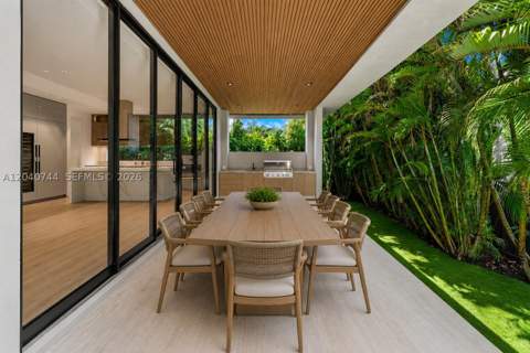165 Hampton Ln, Key Biscayne FL - photo 19 of 50