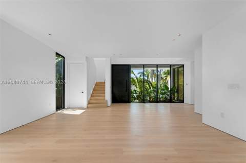 165 Hampton Ln, Key Biscayne FL - photo 22 of 50