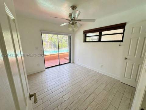 10015 SW 213th Ter, Cutler Bay FL - photo 17 of 39