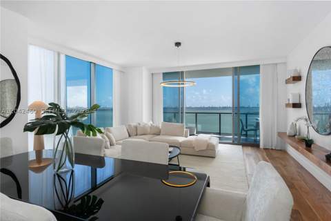 788 NE 23rd St 902, Miami FL - photo 13 of 34