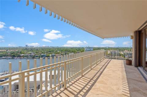 3 Grove Isle Dr C1610, Miami FL - photo 11 of 34