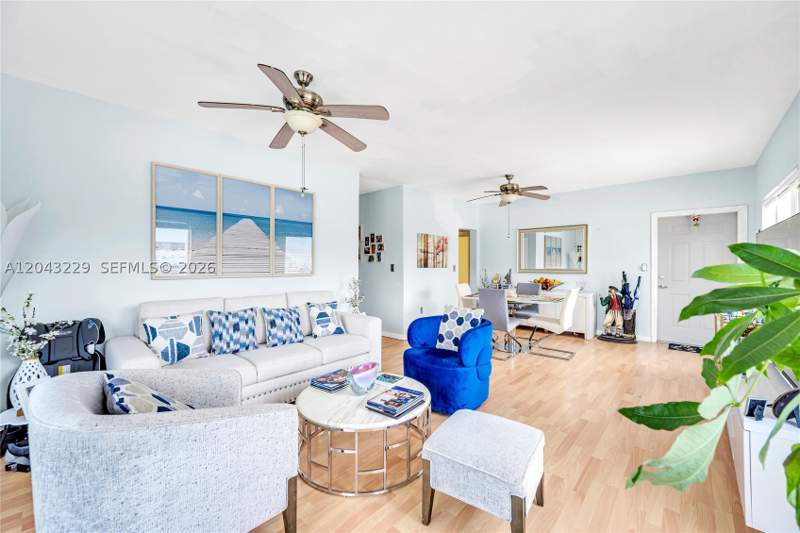 1 bedroom Condominium at 9281 W Bay Harbor Dr 15, Harbour Point Condo, Bay Harbor Islands — photo 2