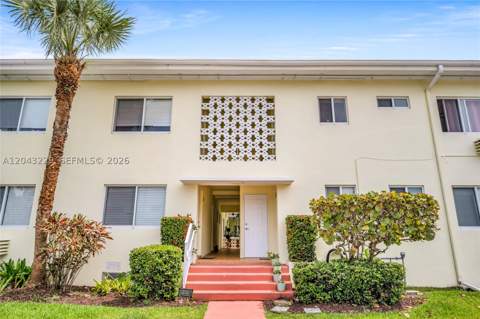 9281 W Bay Harbor Dr 15, Bay Harbor Islands FL - photo 9 of 27