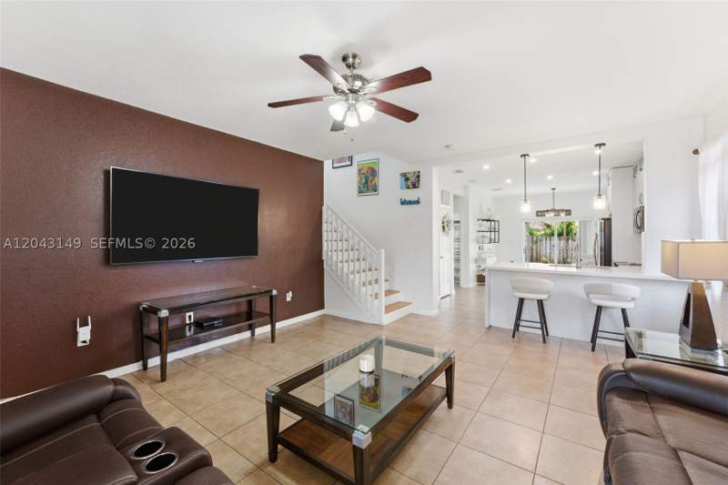 5 bedroom SingleFamilyResidence at 12964 SW 285th Ter, Evergreen Garden Estates, Homestead — photo 2