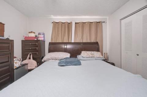 2710 W 60th Place 205, Hialeah FL - photo 14 of 31