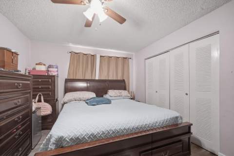 2710 W 60th Place 205, Hialeah FL - photo 15 of 31