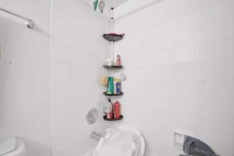 2710 W 60th Place 205, Hialeah FL - photo 18 of 31