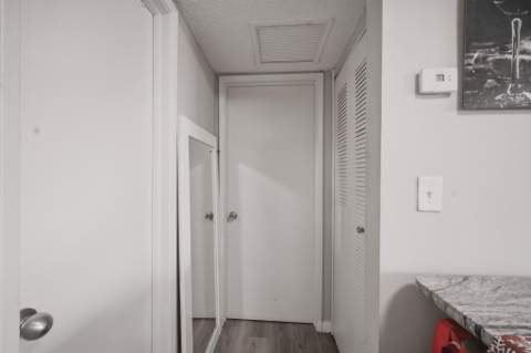 2710 W 60th Place 205, Hialeah FL - photo 21 of 31