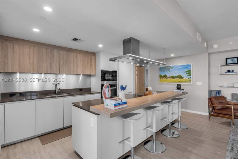 3 bedroom Condominium at 1000 Brickell Plz 2402, Brickell Flatiron Condo, Miami — photo 4