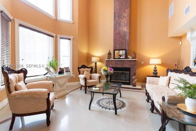 6 bedroom SingleFamilyResidence at 13370 SW 34th St, J G Heads Farms Sub, Miami — photo 4