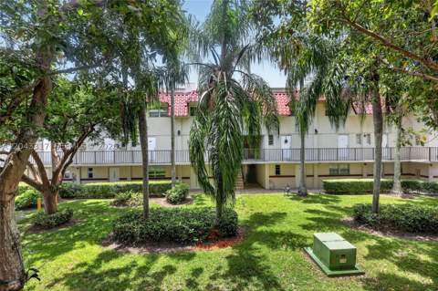 6705 N Kendall Dr 312, Pinecrest FL - photo 19 of 26