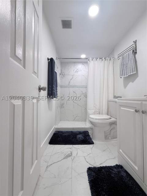 6780 W 2nd Ct 212, Hialeah FL - photo 24 of 45