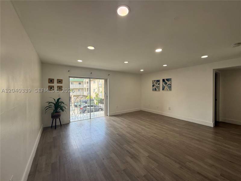 2 bedroom Condominium at 6780 W 2nd Ct 212, International Condo, Hialeah — photo 5