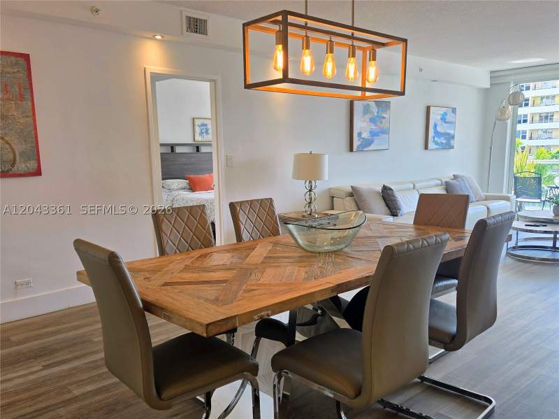 2 bedroom Condominium at 5601 Collins Ave 520, The Pavilion Condo, Miami Beach — photo 4