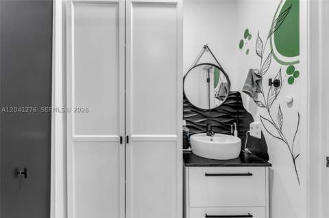 525 NW 100th Ct 525, Miami FL - photo 14 of 38