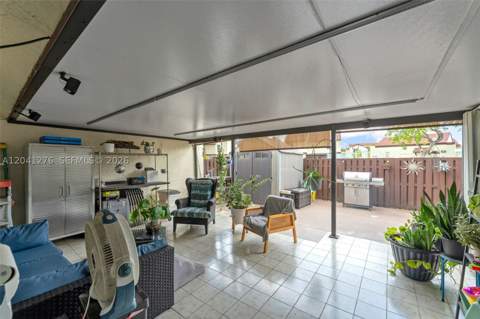 525 NW 100th Ct 525, Miami FL - photo 22 of 38