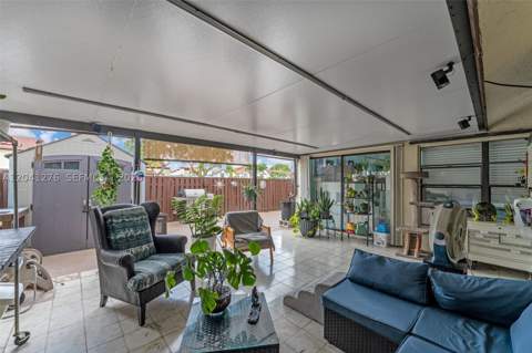 525 NW 100th Ct 525, Miami FL - photo 23 of 38