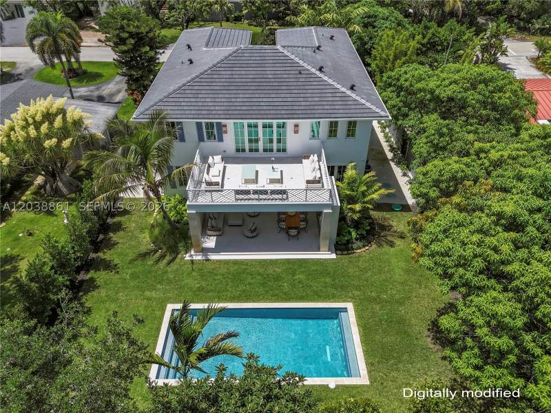 5 bedroom SingleFamilyResidence at 6751 SW 76th Ter, Mango Terrace, South Miami — photo 2