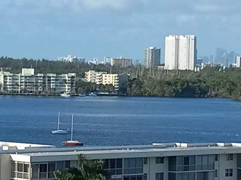 18021 Biscayne Blvd 1101, Aventura FL - photo 13 of 16