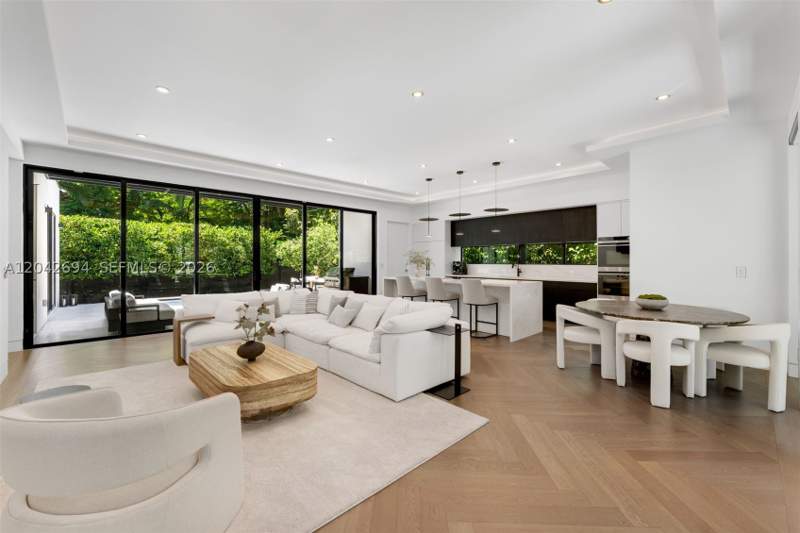 3 bedroom SingleFamilyResidence at 661 NE 120th St, GRIFFING BISCAYNE PARK ES, Biscayne Park — photo 1