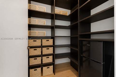 661 NE 120th St, Biscayne Park FL - photo 6 of 33