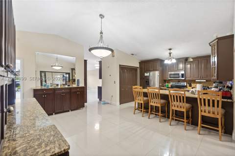910 SW 140th Ave, Miami FL - photo 24 of 77