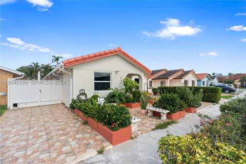 910 SW 140th Ave, Miami FL - photo 6 of 77