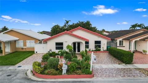 910 SW 140th Ave, Miami FL - photo 7 of 77