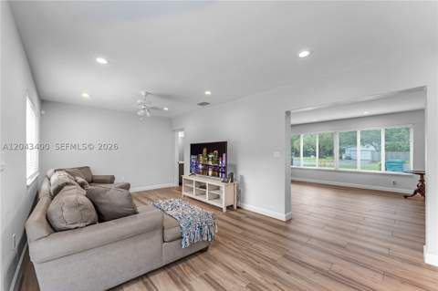 8255 SW 134th St, Pinecrest FL - photo 11 of 30