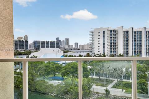3330 NE 190th St 718, Aventura FL - photo 15 of 84