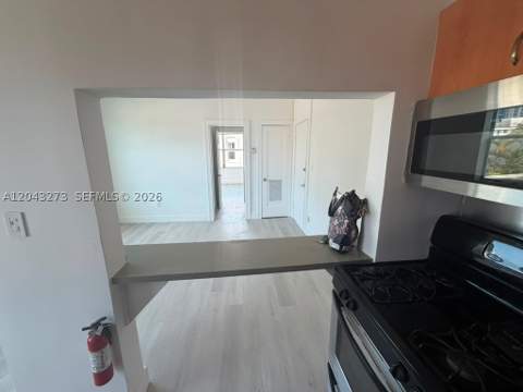 1618 Michigan Ave 38, Miami Beach FL - photo 7 of 20