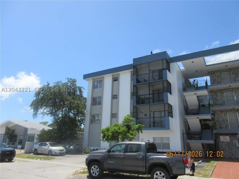 1 bedroom Condominium at 1230 NE 139th St 309, Dixie Gardens Condo, North Miami — photo 2