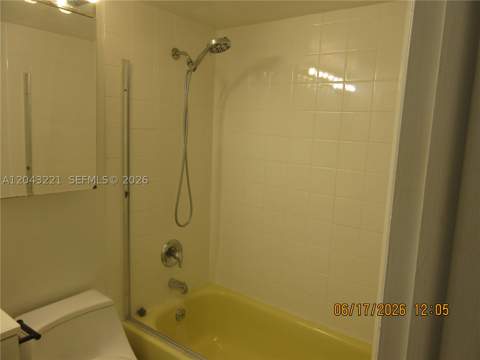 1230 NE 139th St 309, North Miami FL - photo 7 of 12