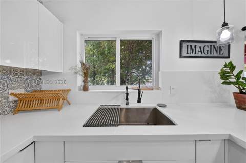 15307 SW 52nd Ter, Miami FL - photo 13 of 59