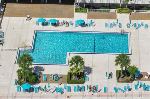 500 Bayview Dr 232, Sunny Isles Beach FL - photo 19 of 27