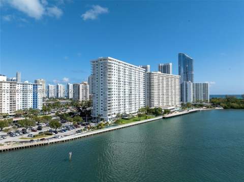 500 Bayview Dr 232, Sunny Isles Beach FL - photo 21 of 27