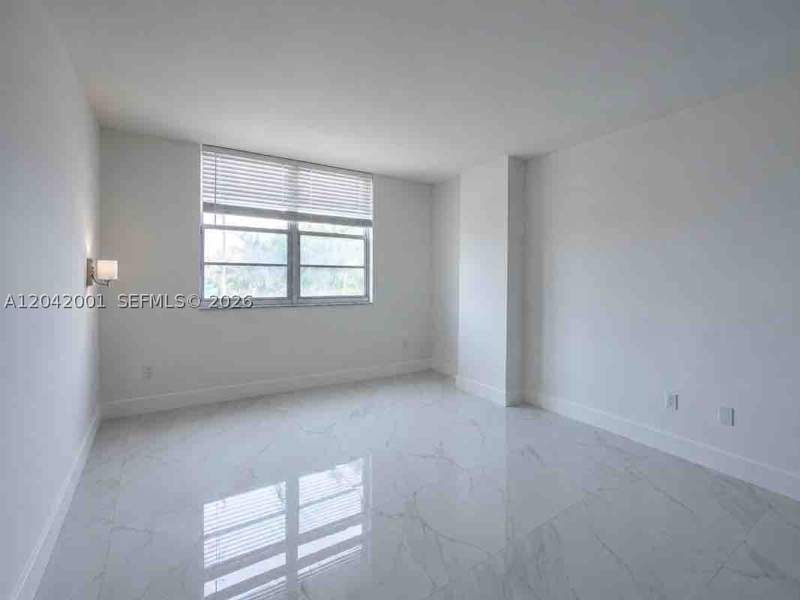 2 bedroom Condominium at 500 Bayview Dr 232, Arlen House West Condo, Sunny Isles Beach — photo 3