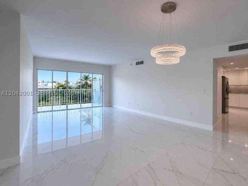 2 bedroom Condominium at 500 Bayview Dr 232, Arlen House West Condo, Sunny Isles Beach — photo 4