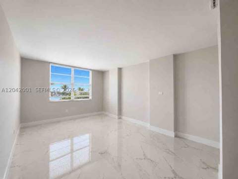 500 Bayview Dr 232, Sunny Isles Beach FL - photo 6 of 27